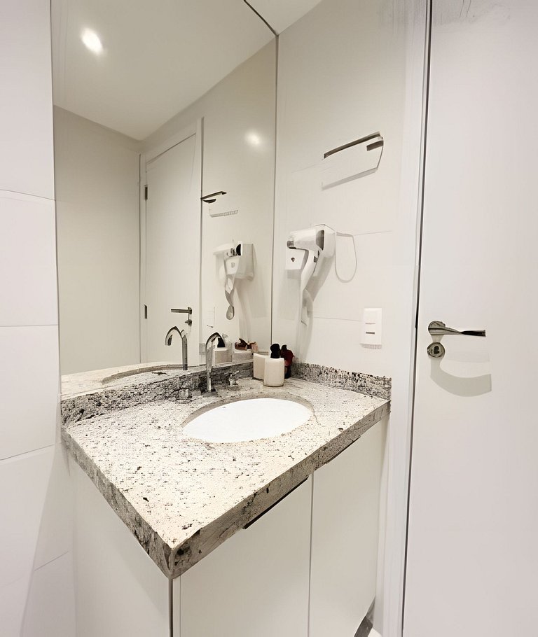 Super Novinho Studio+WiFi+Piscina Aquecida