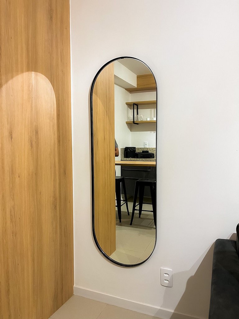 Apto Stúdio Super Moderno e Bem Localizado