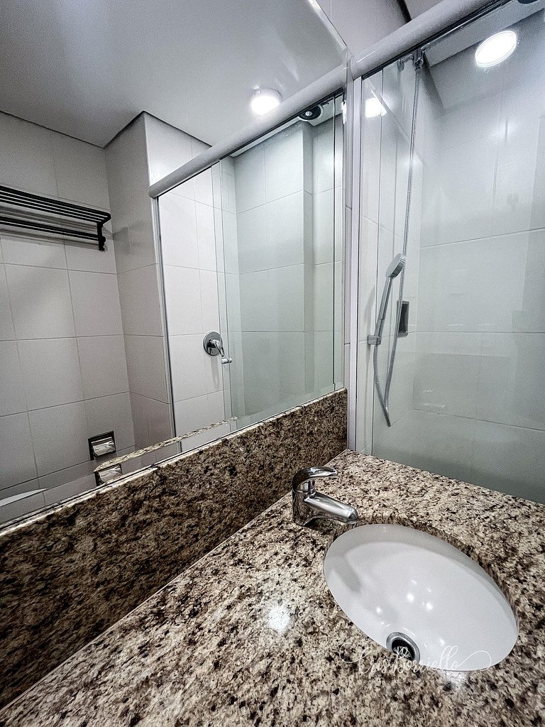 Studio Novíssimo+piscina e serviços-6x sem juros