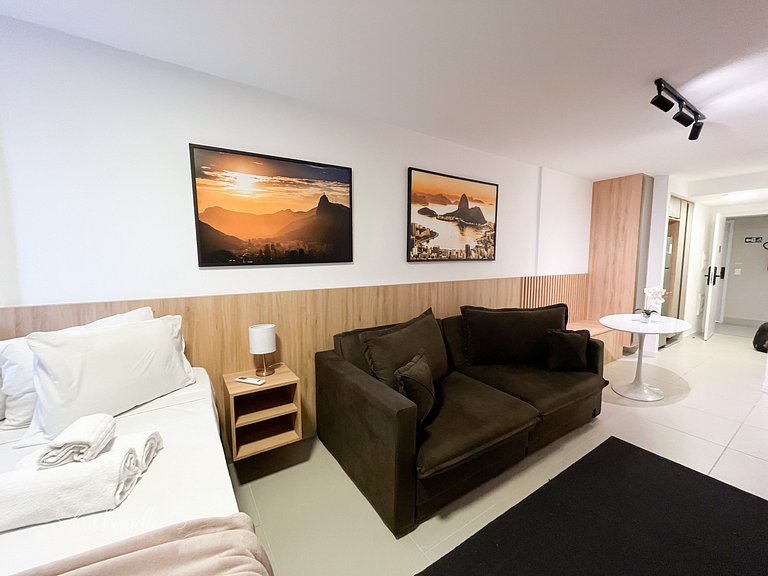 Studio com piscina aquecida em 6 x sem juros