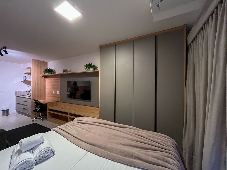 Studio com piscina aquecida em 6 x sem juros