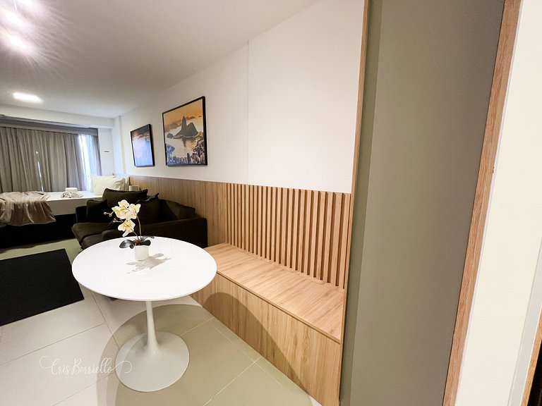 Studio com piscina aquecida em 6 x sem juros