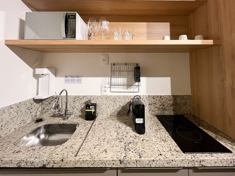 Studio com piscina aquecida em 6 x sem juros