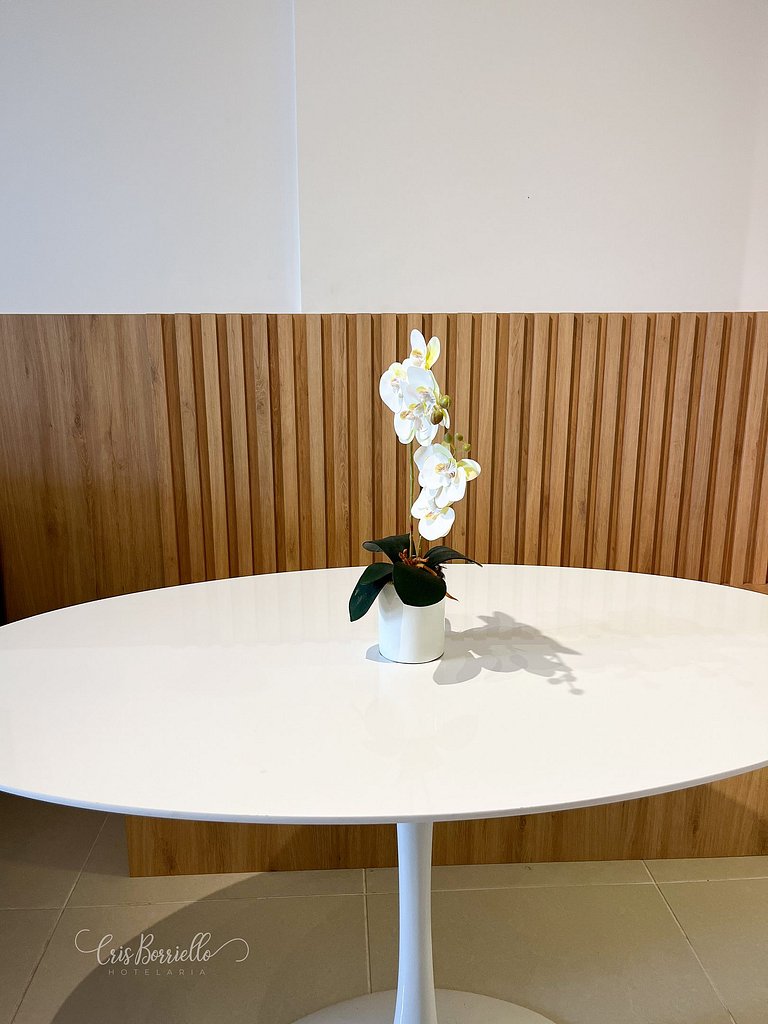 Studio com piscina aquecida em 6 x sem juros