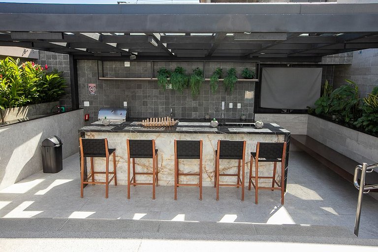 Studio c/ Piscina Aquecida em 6x Sem Juros