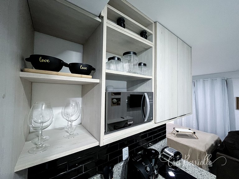 NOVO - Estúdio moderno no Centro próximo de tudo