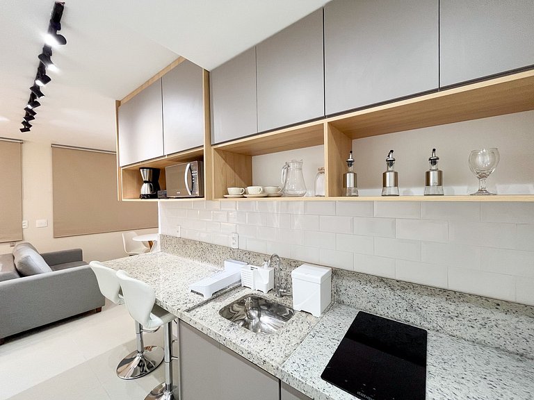 Studio c/ Piscina Aquecida em 6x Sem Juros