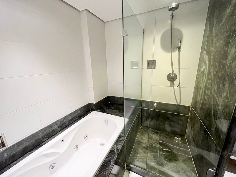 Lindo apartamento completo + piscina com vista