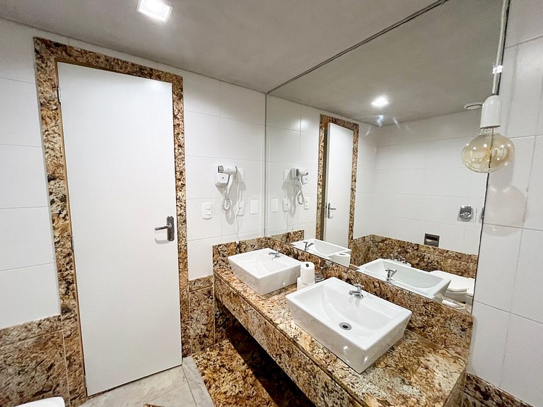 Estúdio amplo com piscina centro do rio