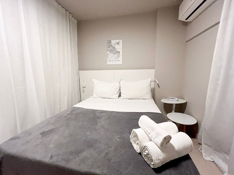 Estúdio amplo com piscina centro do rio