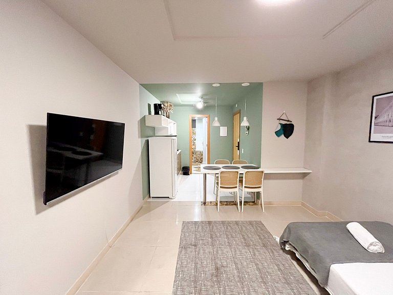 Estúdio amplo com piscina centro do rio