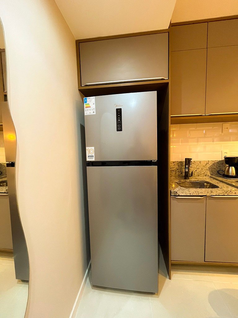 Preferido! Estúdio moderno com piscina