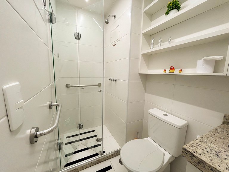 Estudio novíssimo + piscina panorâmica!