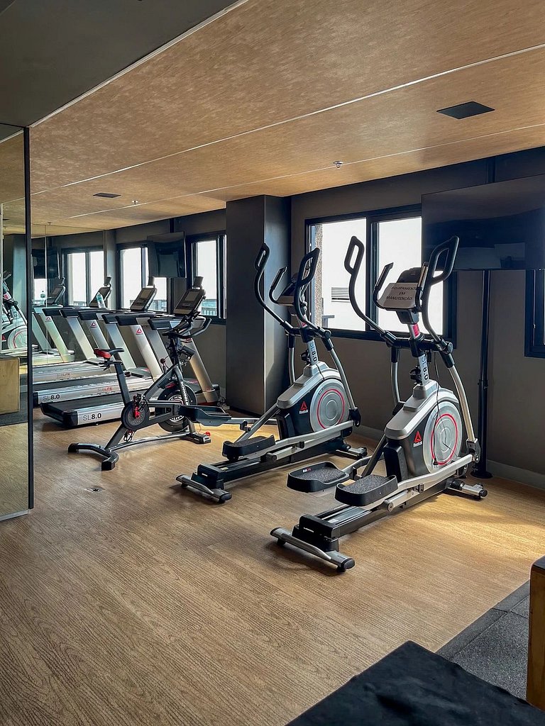 Estudio novíssimo + piscina panorâmica!