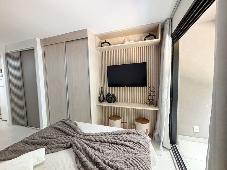 Estúdio com varanda no centro, piscina aquecida