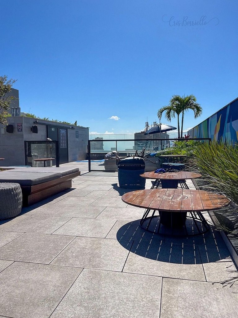 Estudio amplo com piscina aquecida e vista