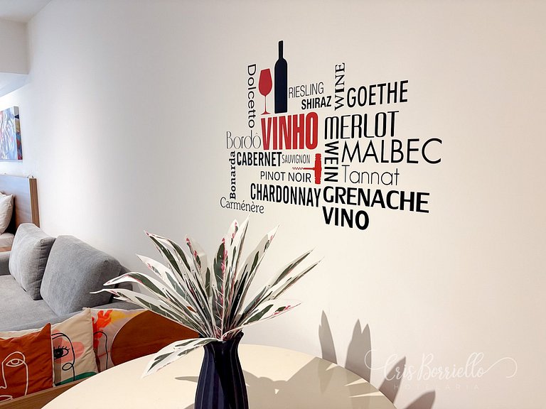 Estudio amplo com piscina aquecida e vista